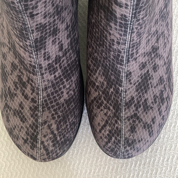Alegria NEW Sloan Boot Snake skin Size 37 - Picture 6 of 6